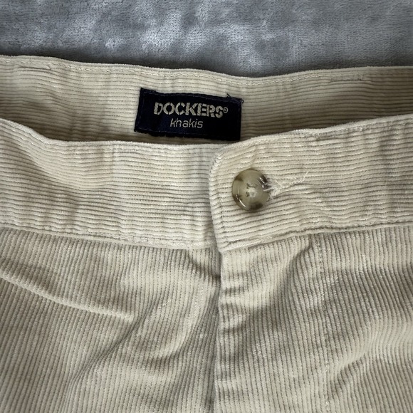 Dockers Pants Mens Measured 38x34 Beige Corduroy Flat Front Relaxed Fit Khaki - Picture 4 of 9